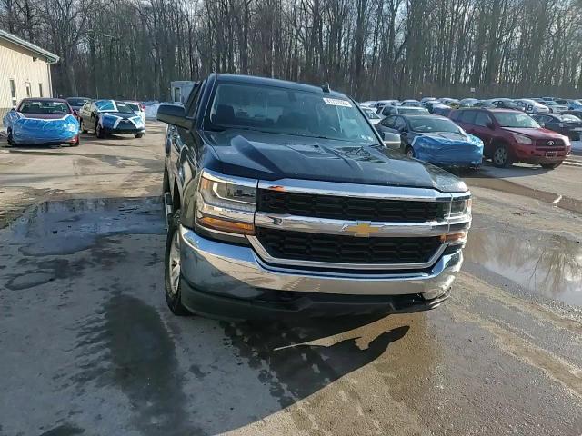 2018 Chevrolet Silverado - Image 13