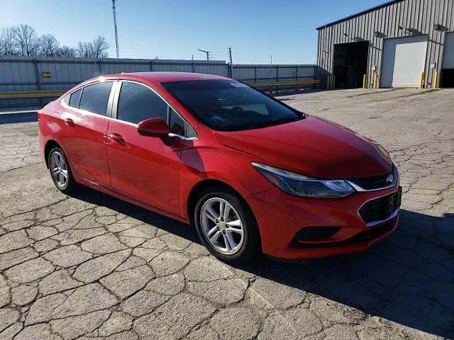 2018 Chevrolet Cruze - Image 13