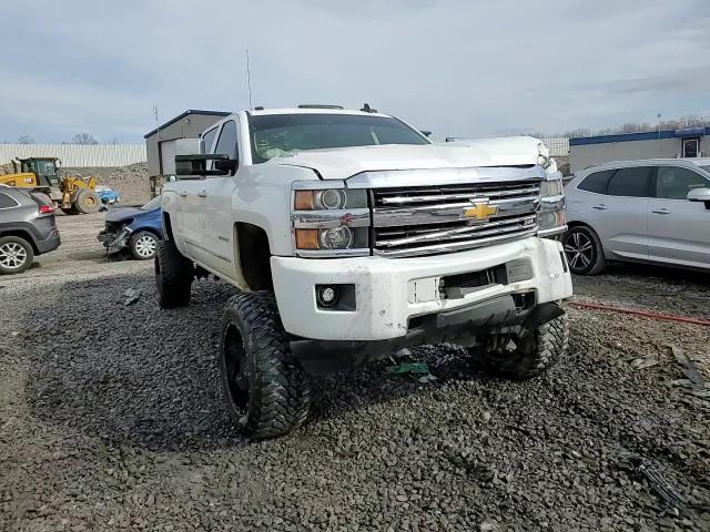 2015 Chevrolet Silverado - Image 13