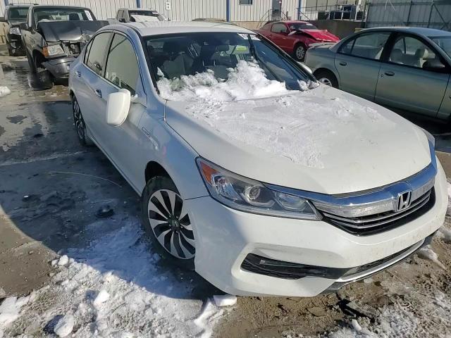 2017 Honda Accord - Image 11