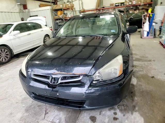 2005 Honda Accord - Image 10