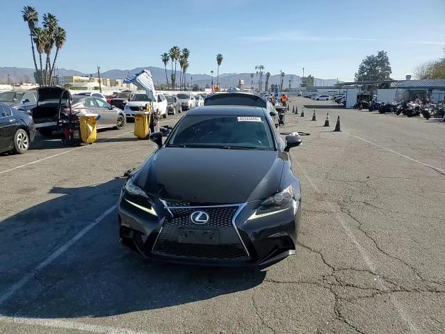 2014 Lexus IS - Image 10