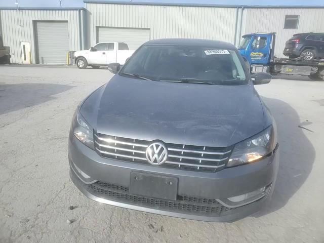 2015 Volkswagen Passat - Image 11