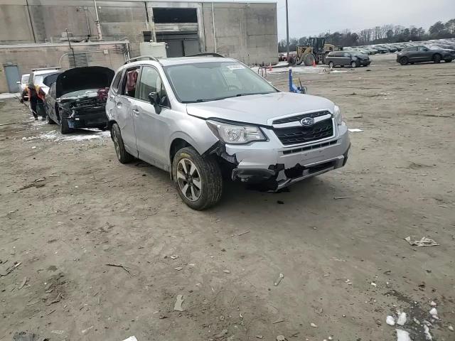2018 Subaru Forester - Image 12