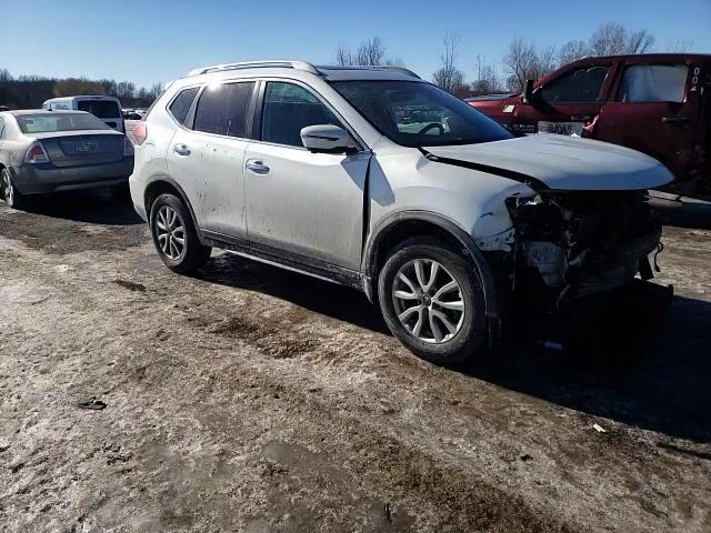 2017 Nissan Rogue - Image 11