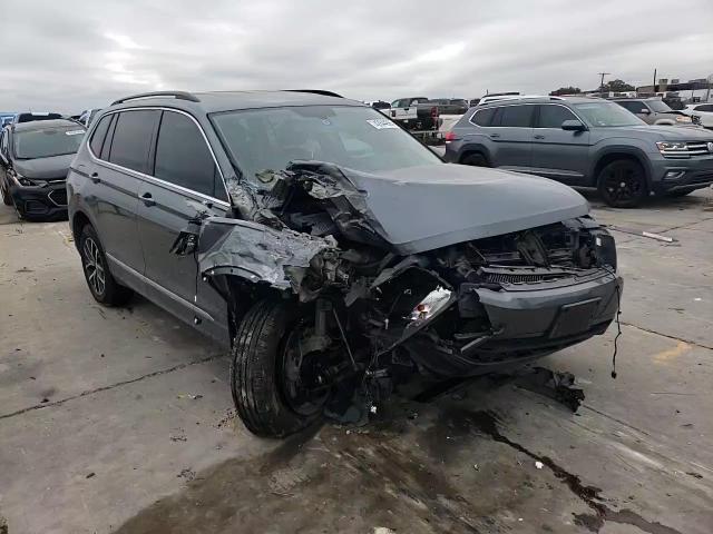 2020 Volkswagen Tiguan - Image 12
