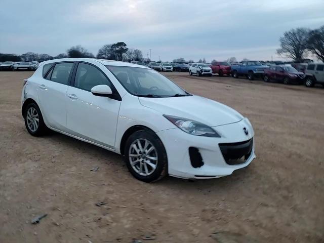 2012 Mazda 3 - Image 14