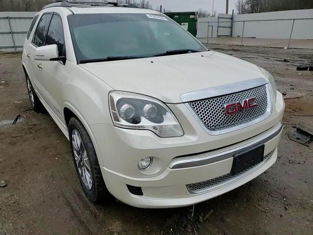 2011 GMC Acadia - Image 11
