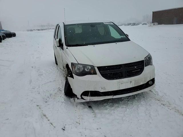 2019 Dodge Caravan - Image 12
