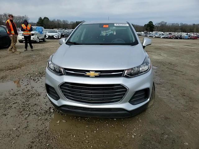2022 Chevrolet Trax - Image 12