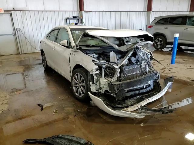 2015 Toyota Camry - Image 13