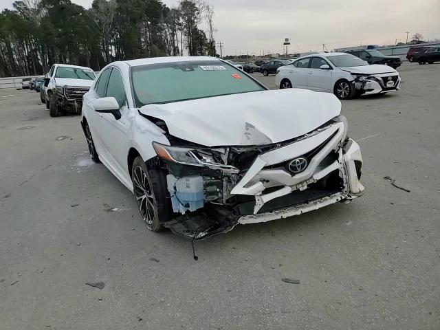 2020 Toyota Camry - Image 11