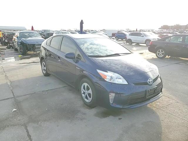 2014 Toyota Prius - Image 14