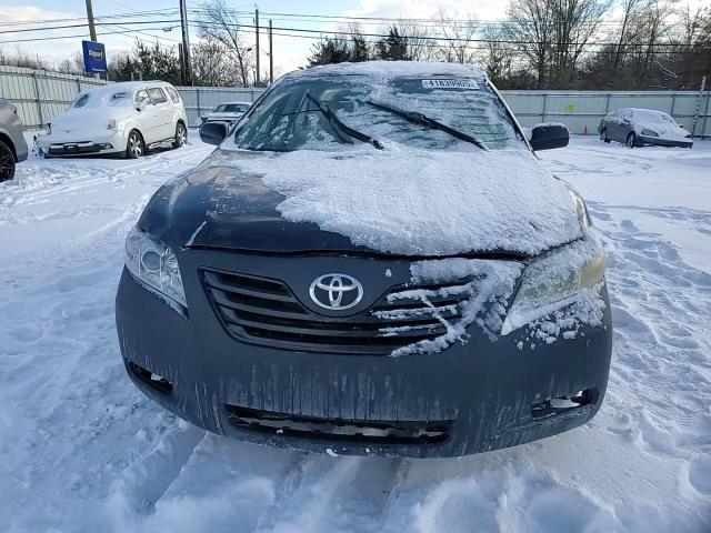 2009 Toyota Camry - Image 11