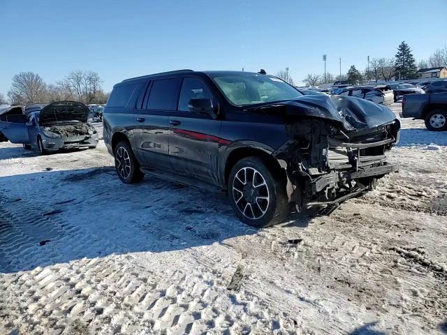 2022 Chevrolet Suburban - Image 12