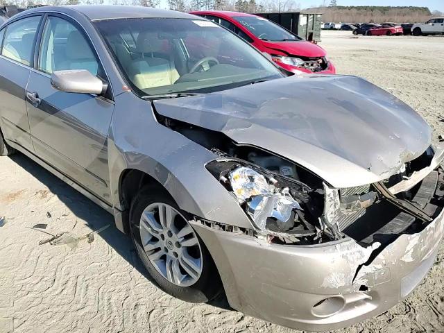 2011 Nissan Altima - Image 11