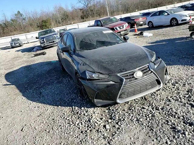 2017 Lexus IS - Image 11