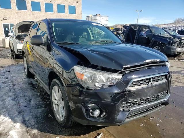 2014 Mitsubishi Outlander - Image 14