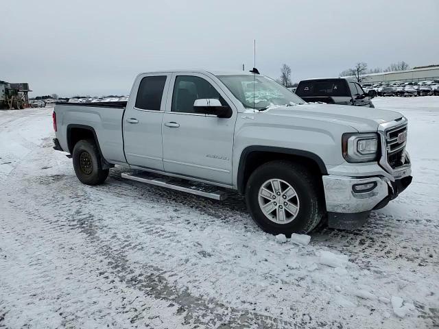 2017 GMC Sierra - Image 11