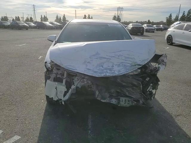 2013 Toyota Camry - Image 11