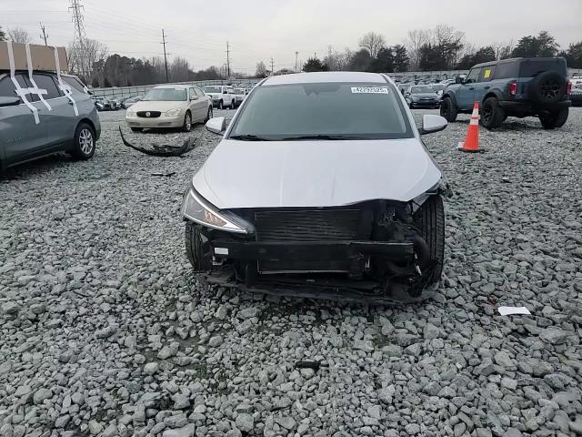 2020 Hyundai Elantra - Image 10