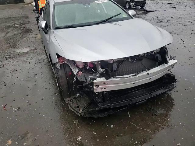 2019 Toyota Camry - Image 10