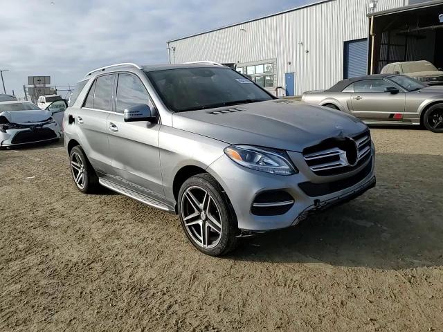 2016 Mercedes-Benz GLE - Image 12