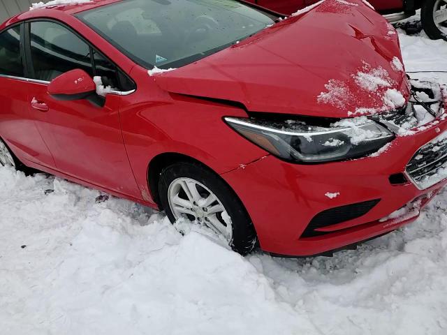2017 Chevrolet Cruze - Image 13