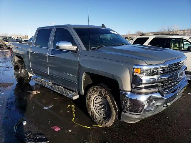 2017 Chevrolet Silverado - Image 13