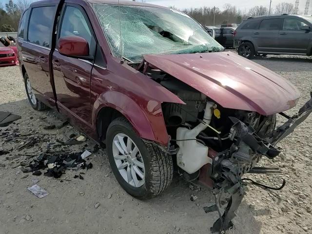 2019 Dodge Caravan - Image 11