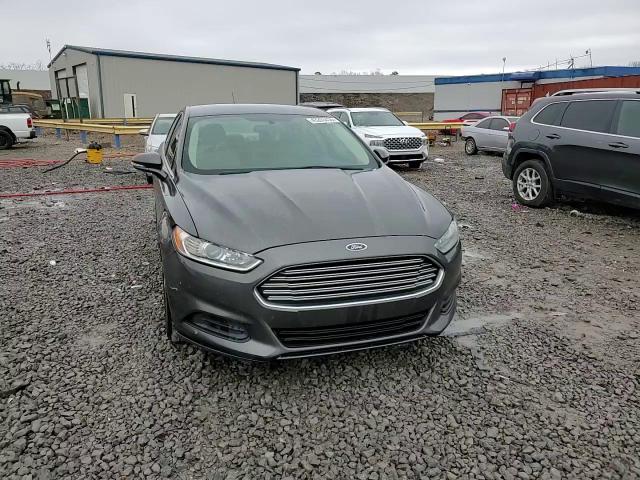 2016 Ford Fusion - Image 13