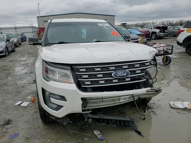 2017 Ford Explorer - Image 12