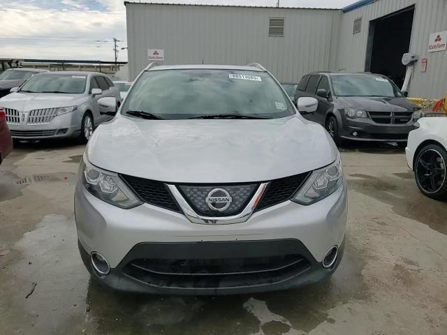 2018 Nissan Rogue - Image 14