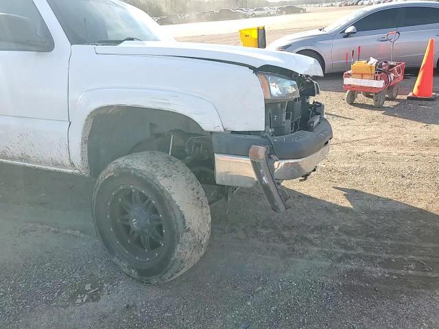 2004 Chevrolet Silverado K1500 VIN: 1GCEK19T94E348228 Lot: 87487444