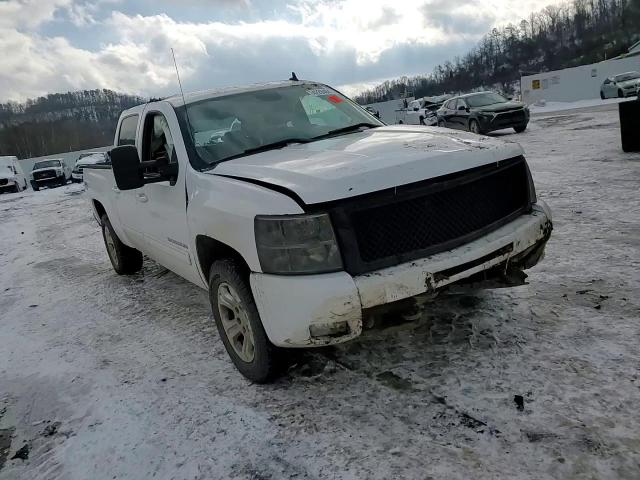 2012 Chevrolet Silverado - Image 10