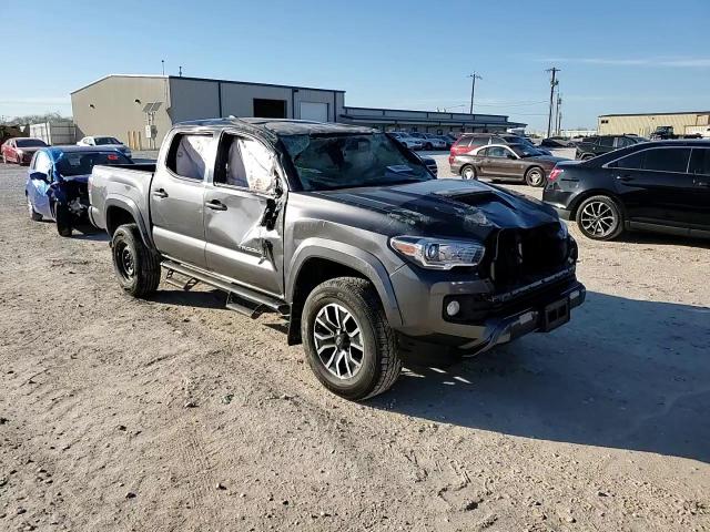 2020 Toyota Tacoma - Image 10