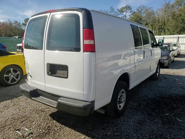 2017 Chevrolet Express - Image 11
