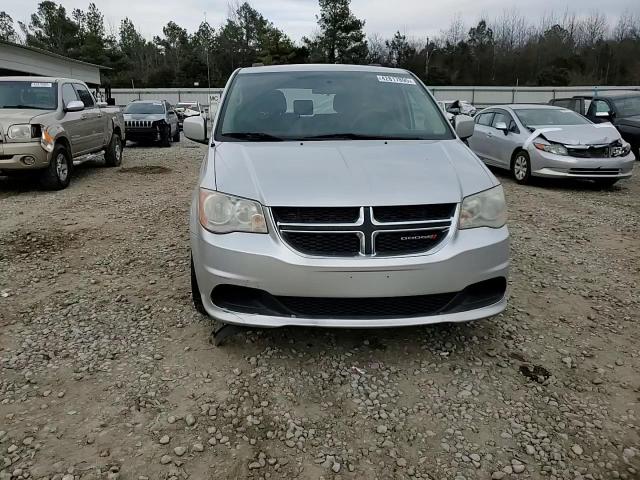 2012 Dodge Caravan - Image 12