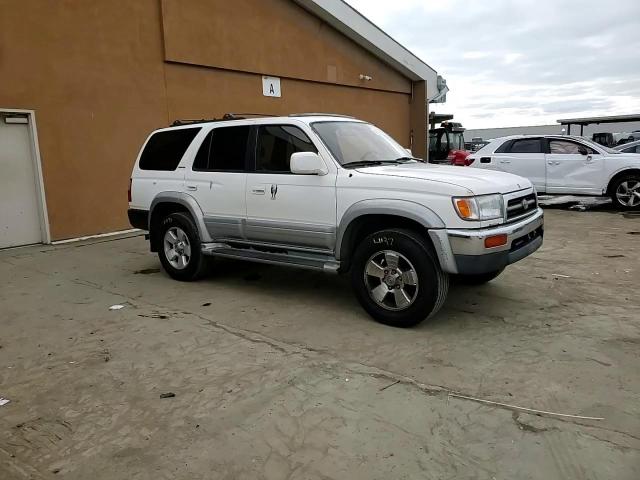 1997 Toyota 4Runner - Image 10
