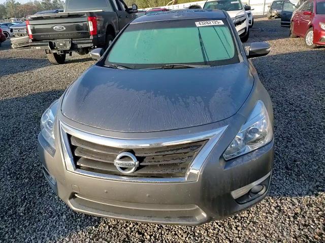 2015 Nissan Altima - Image 11