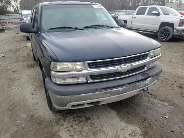 2005 Chevrolet Suburban - Image 11