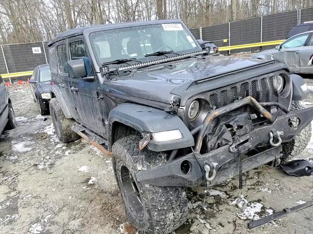 2018 Jeep Wrangler - Image 12