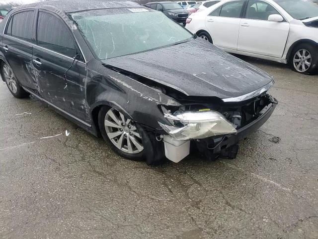 2011 Toyota Avalon - Image 10