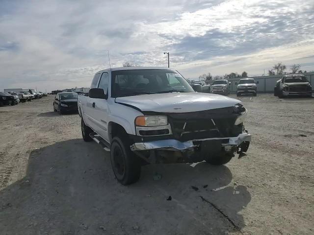 2003 GMC Sierra - Image 10