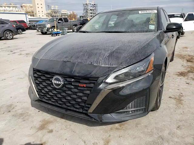 2024 Nissan Altima - Image 10