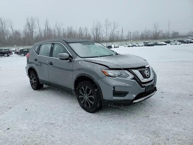 2017 Nissan Rogue - Image 14