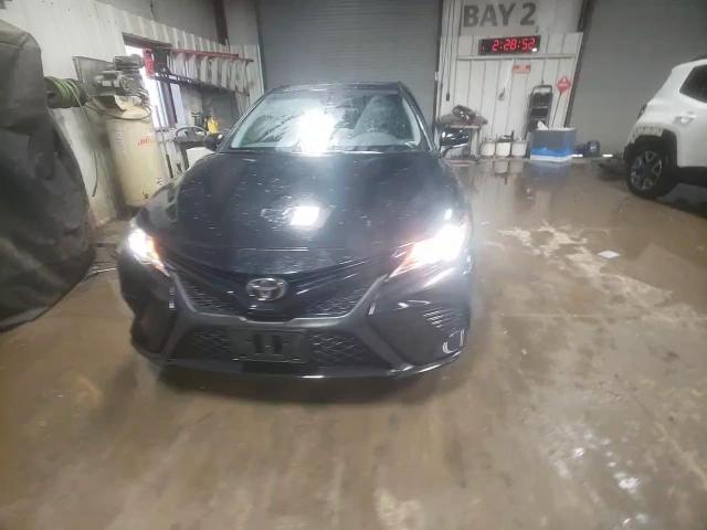 2018 Toyota Camry - Image 13