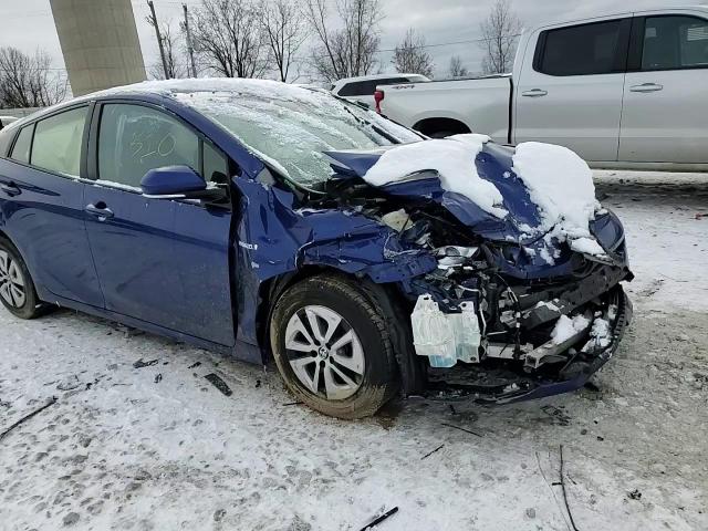 2017 Toyota Prius - Image 10