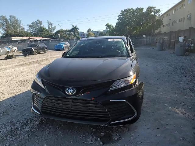 2023 Toyota Camry - Image 11