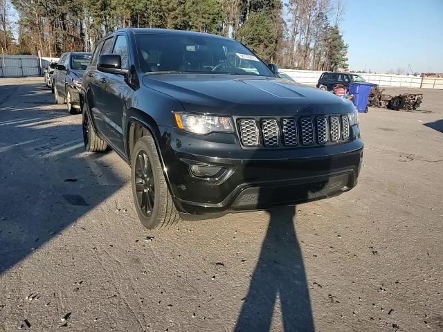 2020 Jeep Grand Cherokee - Image 12